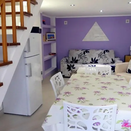 Casa In Centro - Maison Del Borgo Apartment